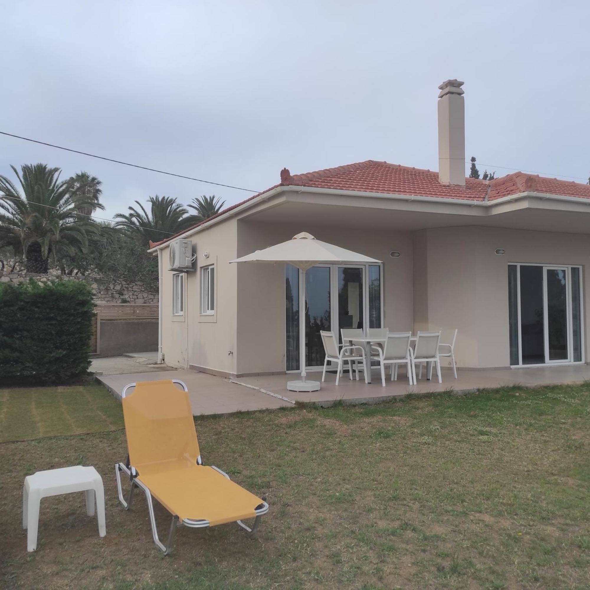Sea Breeze Villa Rethymno  Exterior photo
